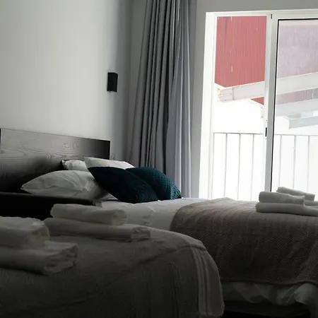 Almada Downtown 103 Oporto