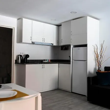 Almada Downtown 103 *