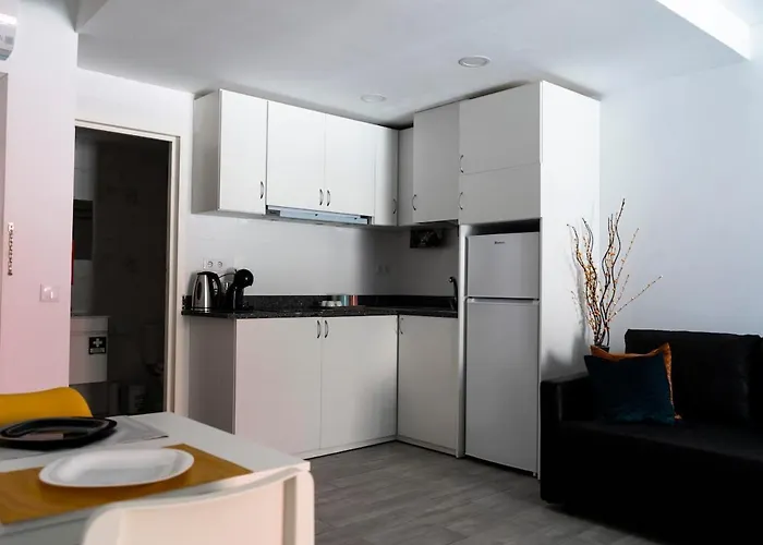 Almada Downtown 103 *