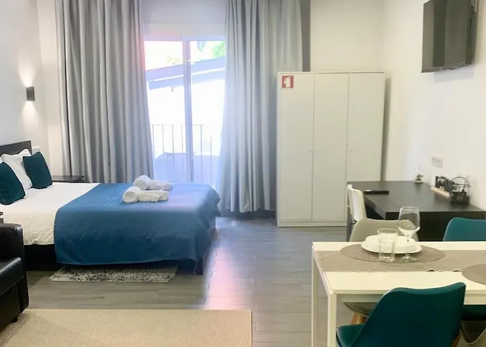 Almada Downtown 103 アパート ポルト