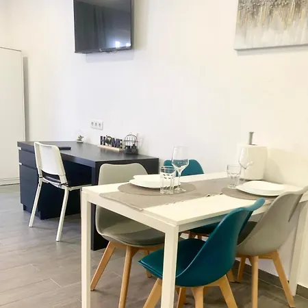 Almada Downtown 103 * Porto